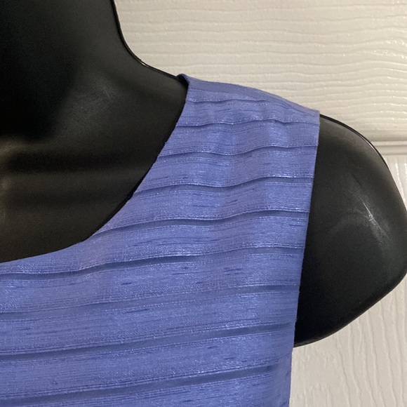 Tommy Hilfiger Dress, Size 6 - Picture 6 of 11